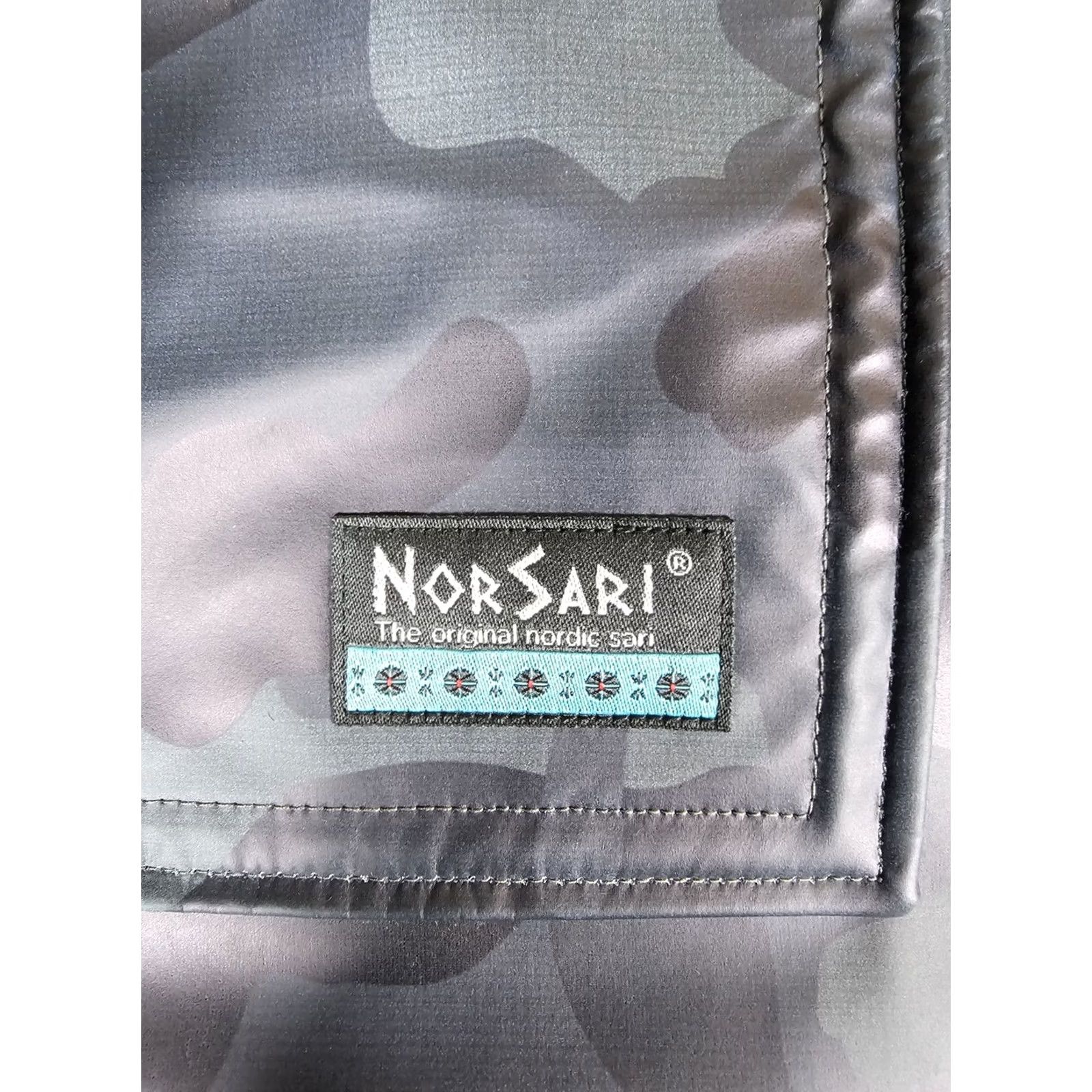 Vintage NorSari The Original Nordic Sari Wrap Wool Lined Wearable Blanket Blue Camo Skirt Midi Wrap Womens NWTs Size 32" / US 10 / IT 46 - 4 Thumbnail