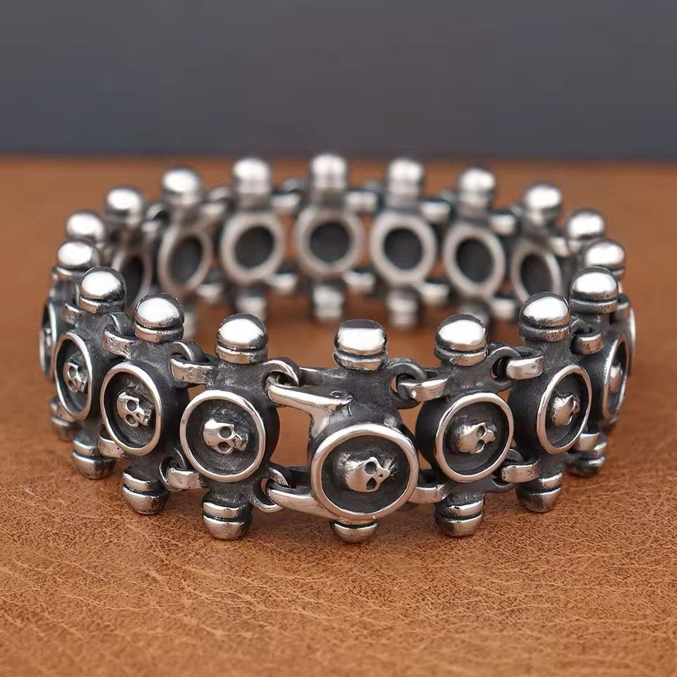 Vintage Vintage Charm Skull Bracelet Size ONE SIZE - 1 Thumbnail