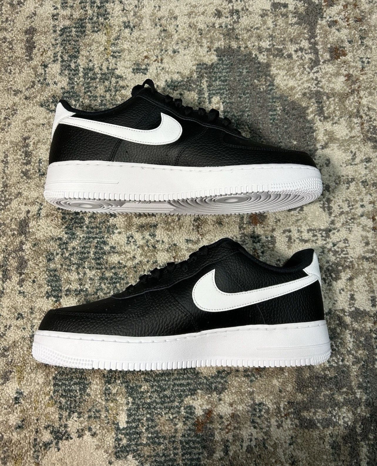 Nike Air Force 1 Black White Tumbled Size US 11 / EU 44 - 2 Thumbnail