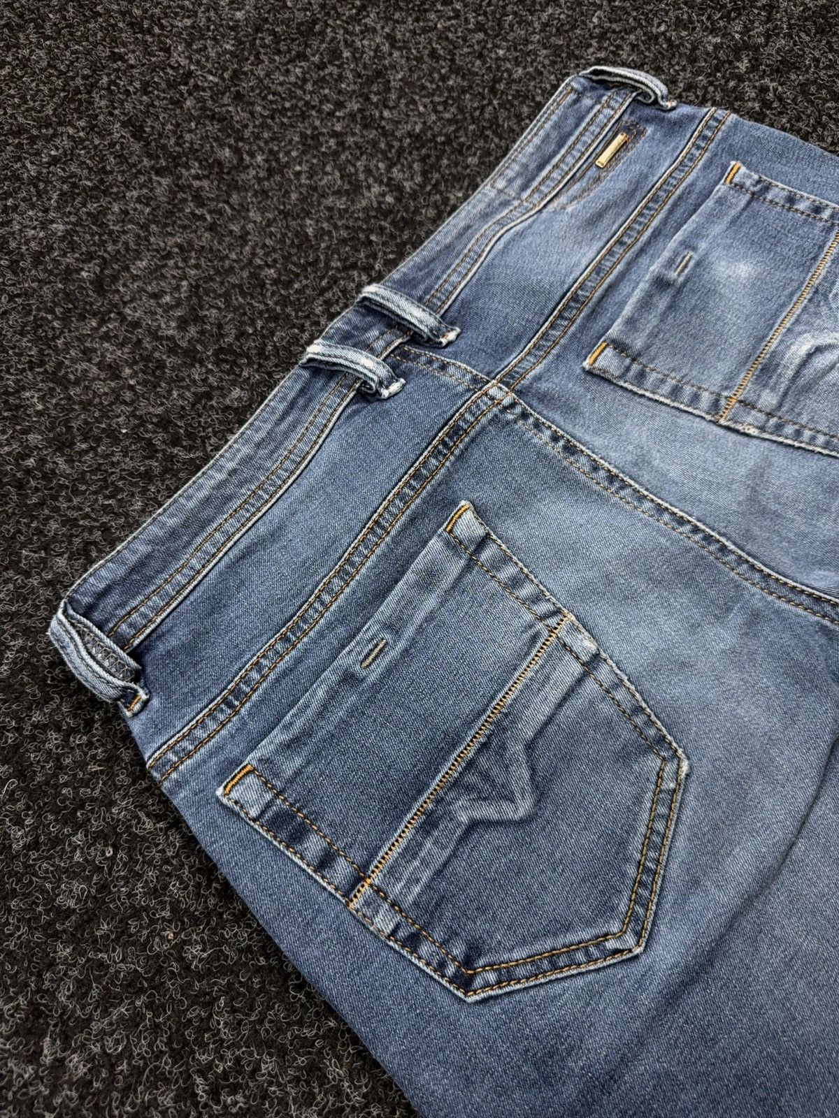 Diesel 00s Luxury Y2K Diesel Thommer Slim Skinny Distressed Jeans Size US 33 - 14 Thumbnail