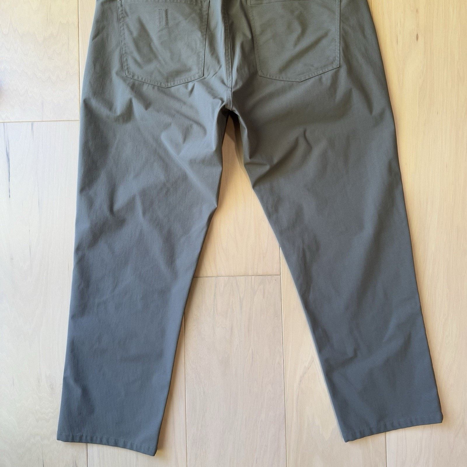 Vuori Vuori Meta Pants 34 Gray Green Golf Athleisure Sportswear Size US 34 / EU 50 - 9 Thumbnail