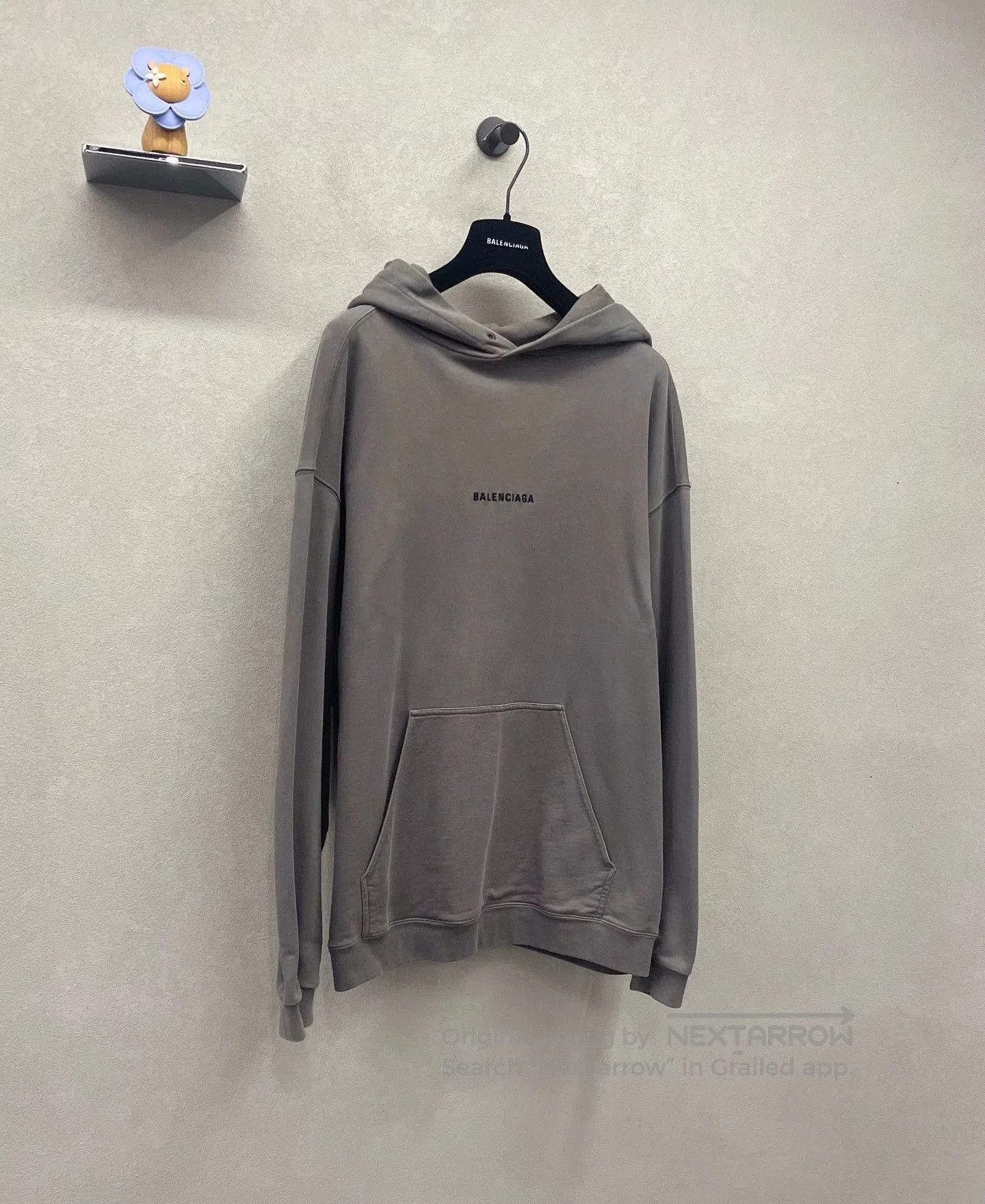 Balenciaga balenciaga gray logo hoodie sweatshirt for women. Size US S / EU 44-46 / 1 - 3 Thumbnail