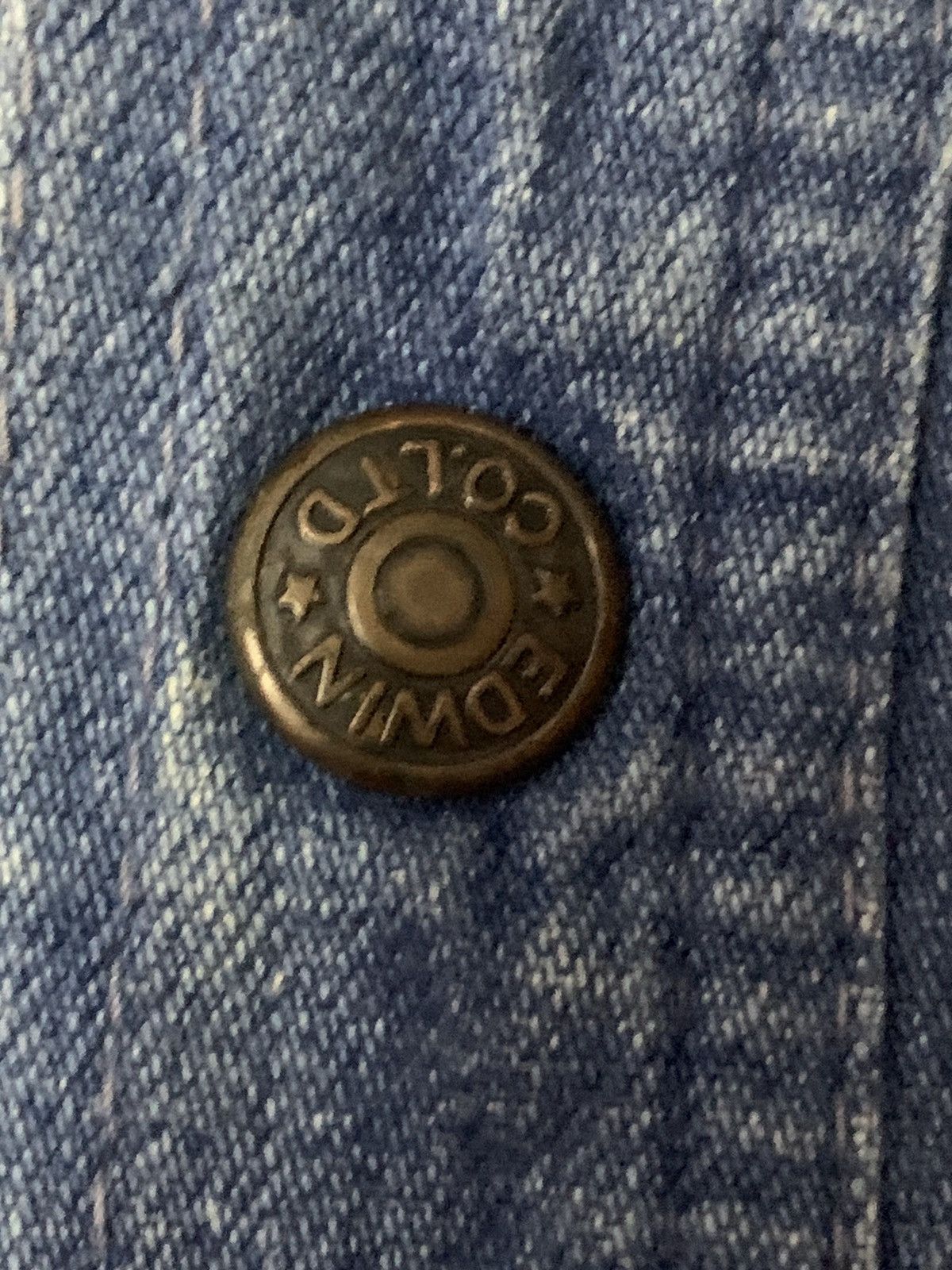 Edwin Vintage 90’s Edwin Denim Shirt Size US L / EU 52-54 / 3 - 5 Thumbnail