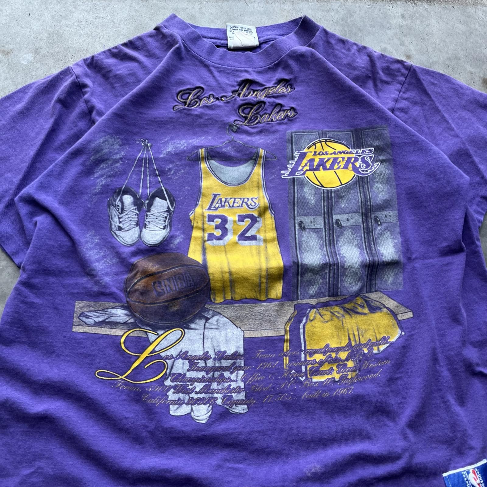 NBA × Vintage Vintage 90s Magic Johnson Los Angeles Lakers NBA Shirt Size US L / EU 52-54 / 3 - 2 Thumbnail
