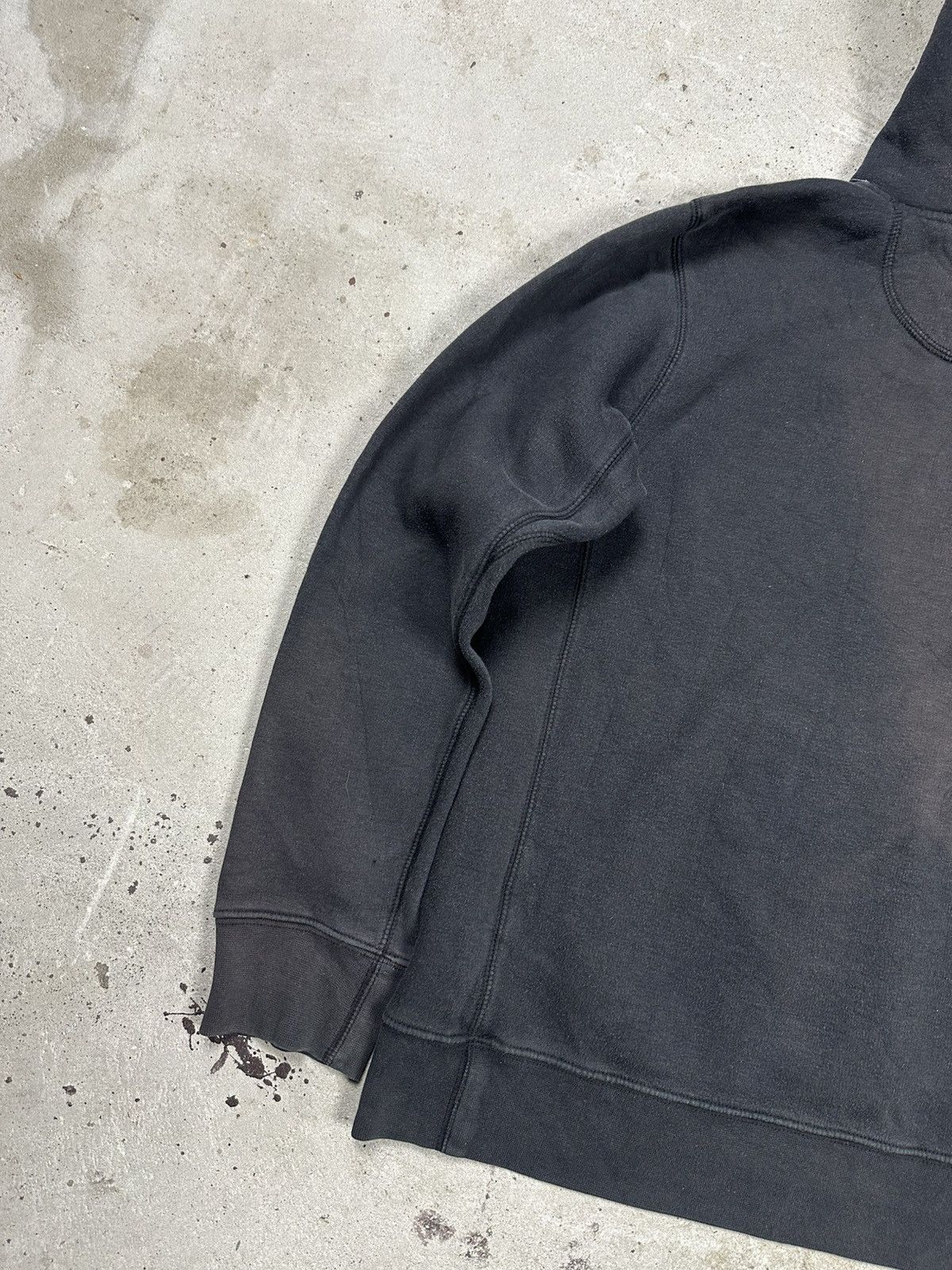 Nike × Vintage Vintage Y2K Nike Faded Black Small Swoosh Hoodie Size US M / EU 48-50 / 2 - 9 Thumbnail