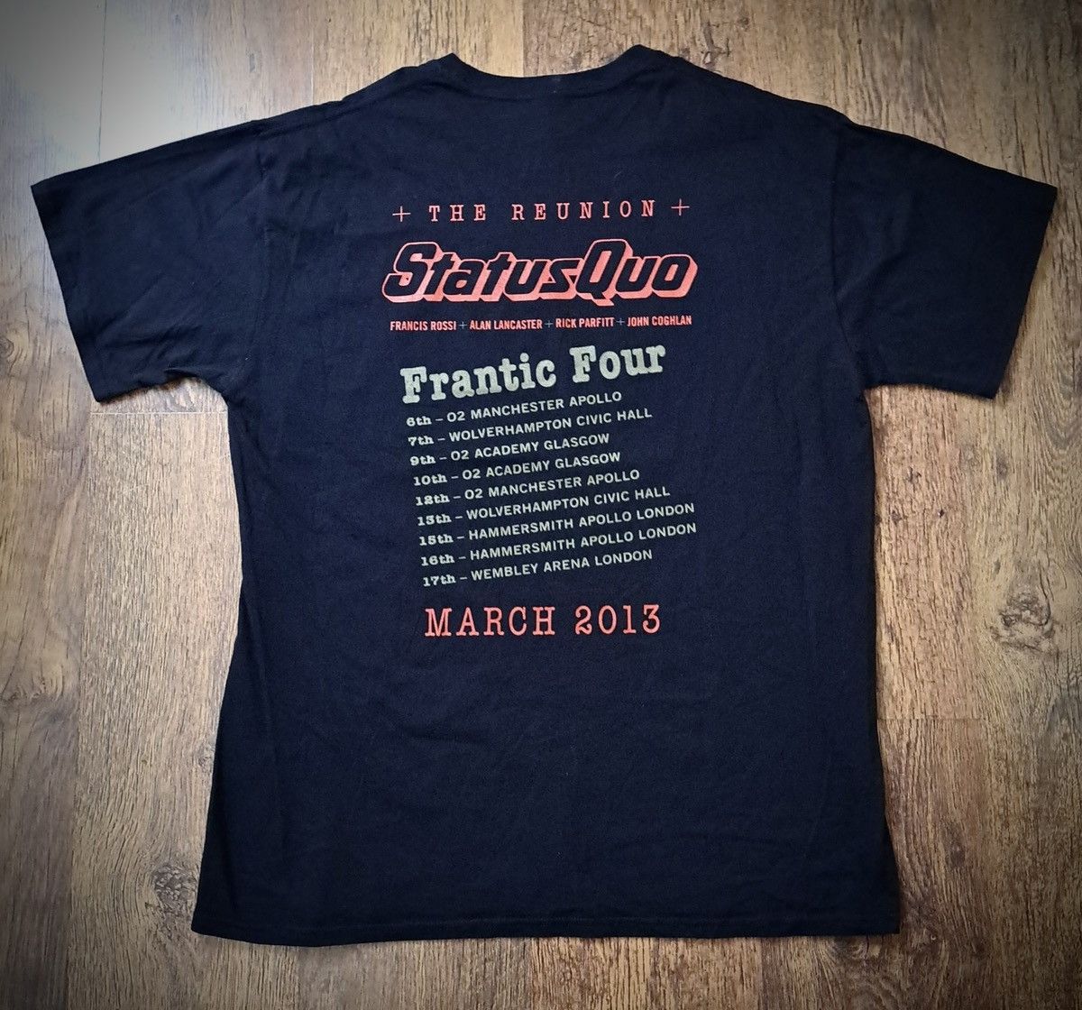 Band Tees STATUS QUO x FRANTIC FOUR x The Reunion Tour Shirt 2013 Size US XL / EU 56 / 4 - 2 Thumbnail