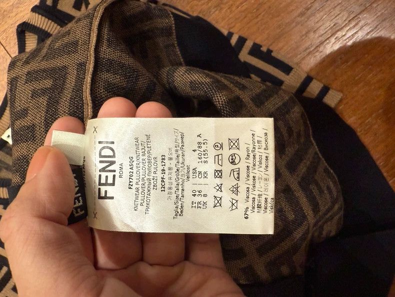 Fendi Fendi Classic logo short-sleeved knitwear Size US XXS / EU 40 - 5 Thumbnail