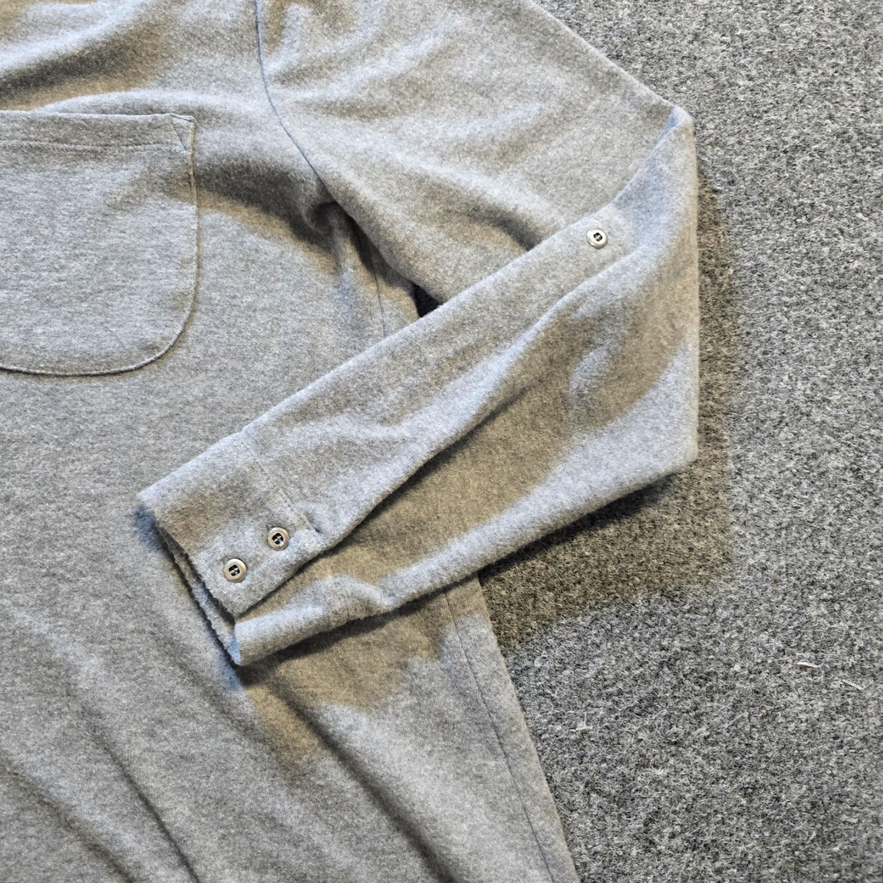 Soft Surroundings Soft Surroundings Top Womens Size Medium Gray Velour Flowy Long Sleeve Casual Blouse Tunic Regular Shirt M Womens Velour Top Gray Casual Velour Blouse Size M / US 6-8 / IT 42-44 - 3 Thumbnail