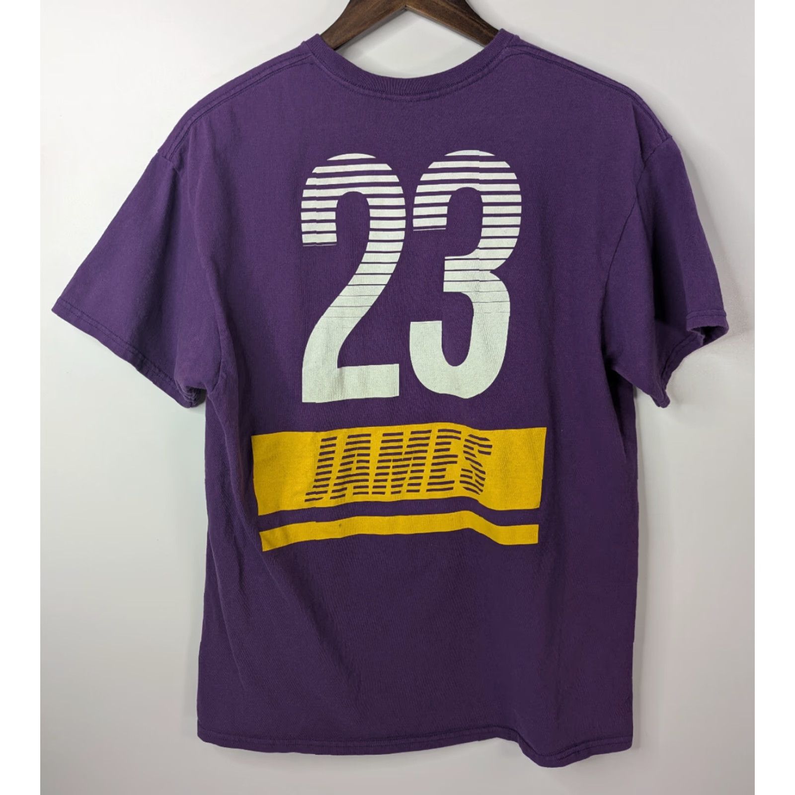 Delta Lakers LeBron James #23 Purple Short Sleeve T-shirt Men's Large Shirt Size US XL / EU 56 / 4 - 4 Thumbnail