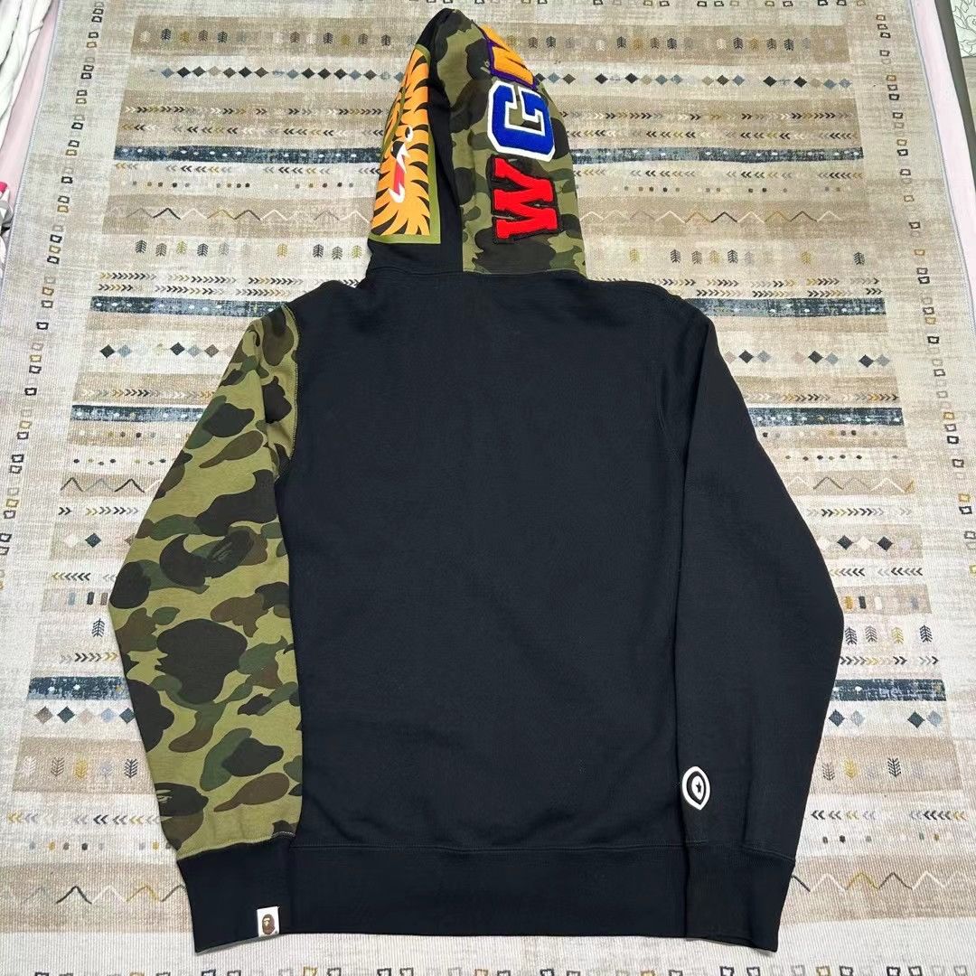 Bape BPAE CAMO SHARK FULL ZIP HOODIE Size US L / EU 52-54 / 3 - 2 Thumbnail