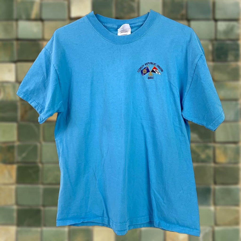 Port & Company VINTAGE 2011 Conch Republic Cruise Blue Shirt Tee T-Shirt Large Port & Company Size US L / EU 52-54 / 3 - 1 Thumbnail