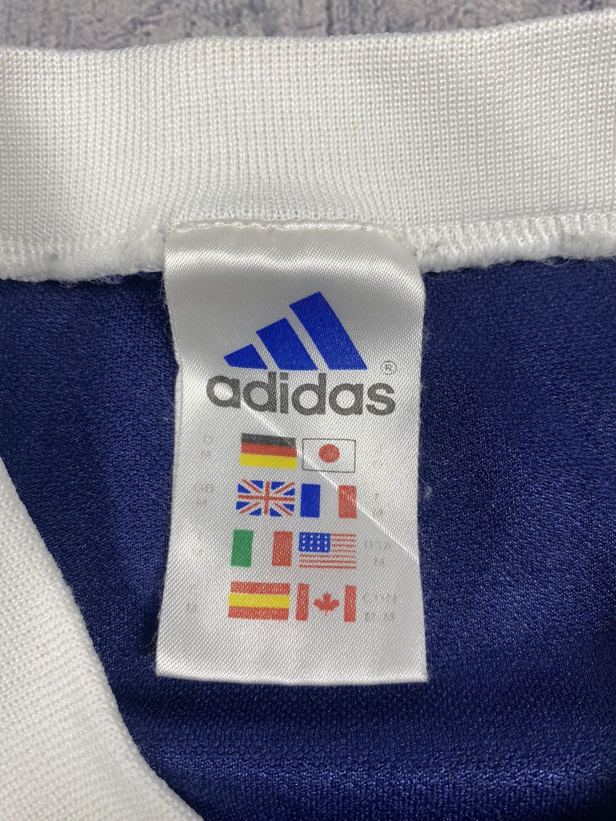 Adidas × Vintage Vintage 00s Adidas Center Logo Y2K Drill Tee Jersey Size US M / EU 48-50 / 2 - 9 Thumbnail