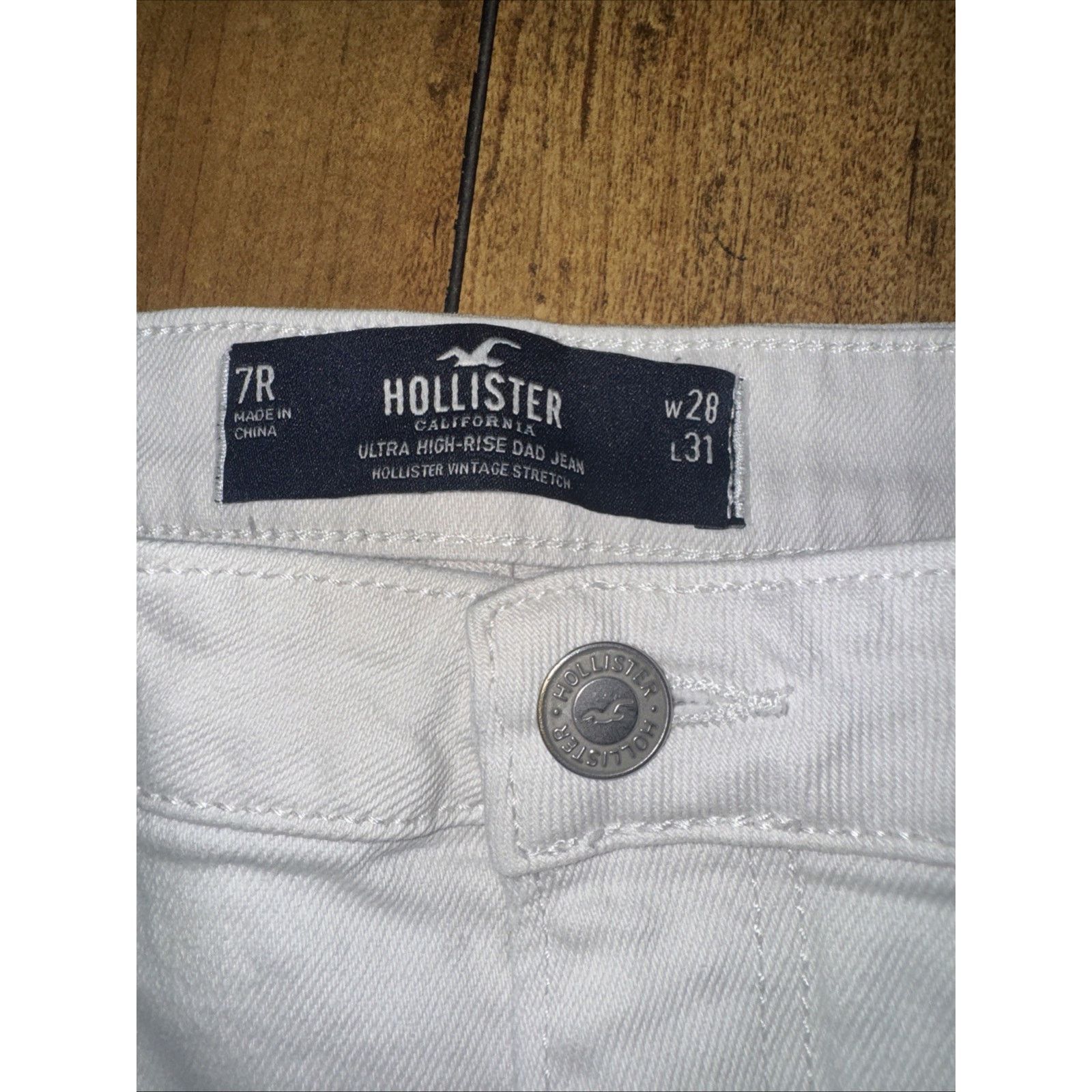 Hollister Hollister Ultra High Rise White Graphic Jeans Size 7R 28x31 Size 28" / US 6 / IT 42 - 5 Thumbnail