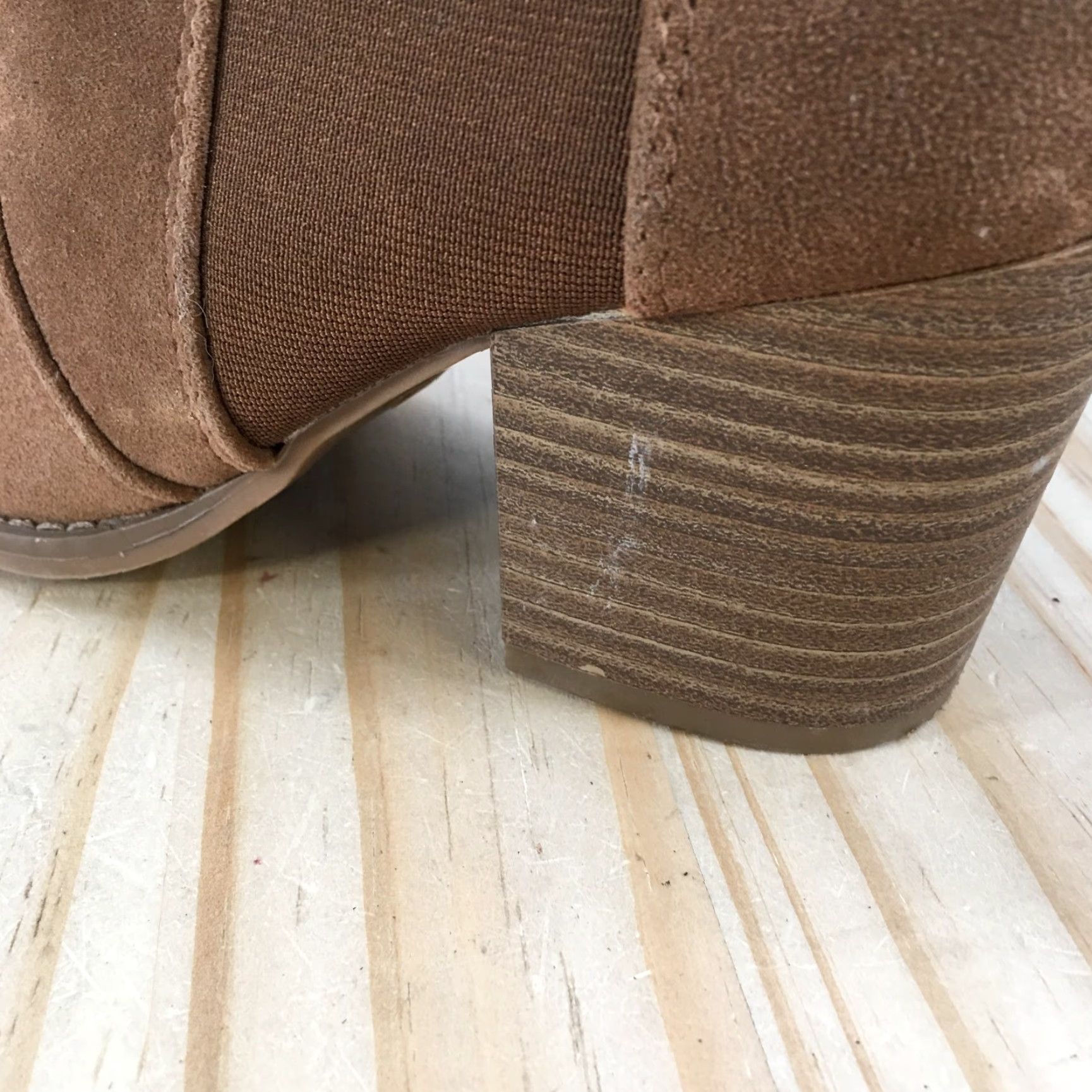 Vintage Universal Thread Boots Womens 7 Catlin Ankle Bootie Brown Side Zip Block Heels Boots Womens Catlin Brown Ankle Bootie Block Heel 7"} Size US 7 / IT 37 - 3 Thumbnail