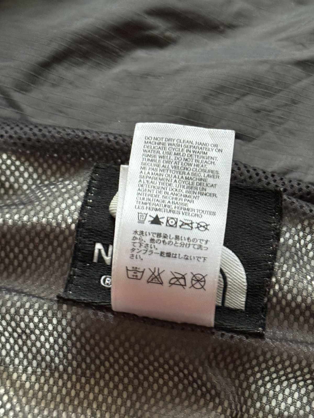 Goretex × The North Face Tnf the north face M vintage Hyvent shell jacket hooded 00s Size US L / EU 52-54 / 3 - 15 Thumbnail