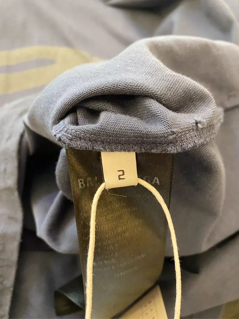 Balenciaga Balenciaga 3 B Mud Dyeing Splashing Ink Destroying Made Ol Size US M / EU 48-50 / 2 - 4 Thumbnail