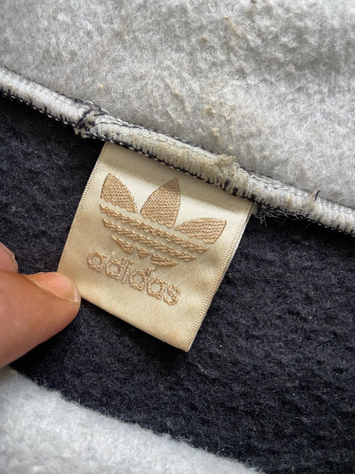 Adidas 1990’s Adidas Big Logo Stripe Turtle Neck Sweatshirt Size US M / EU 48-50 / 2 - 3 Thumbnail