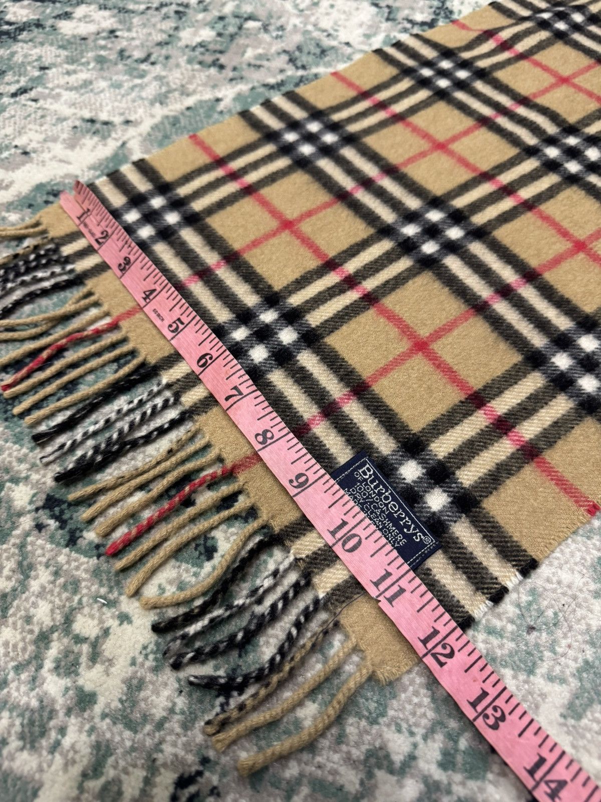 Burberry VINTAGE BURBERRY NOVA CHECK CASHMERE SCARF MUFFLER Size ONE SIZE - 4 Thumbnail