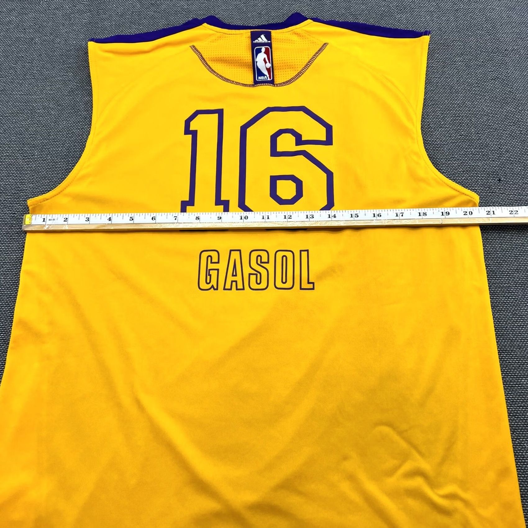 Adidas adidas Los Angeles Lakers Paul Gasol #16 Basketball Jersey Adult L Mens NBA T-Shirt Size US L / EU 52-54 / 3 - 4 Thumbnail