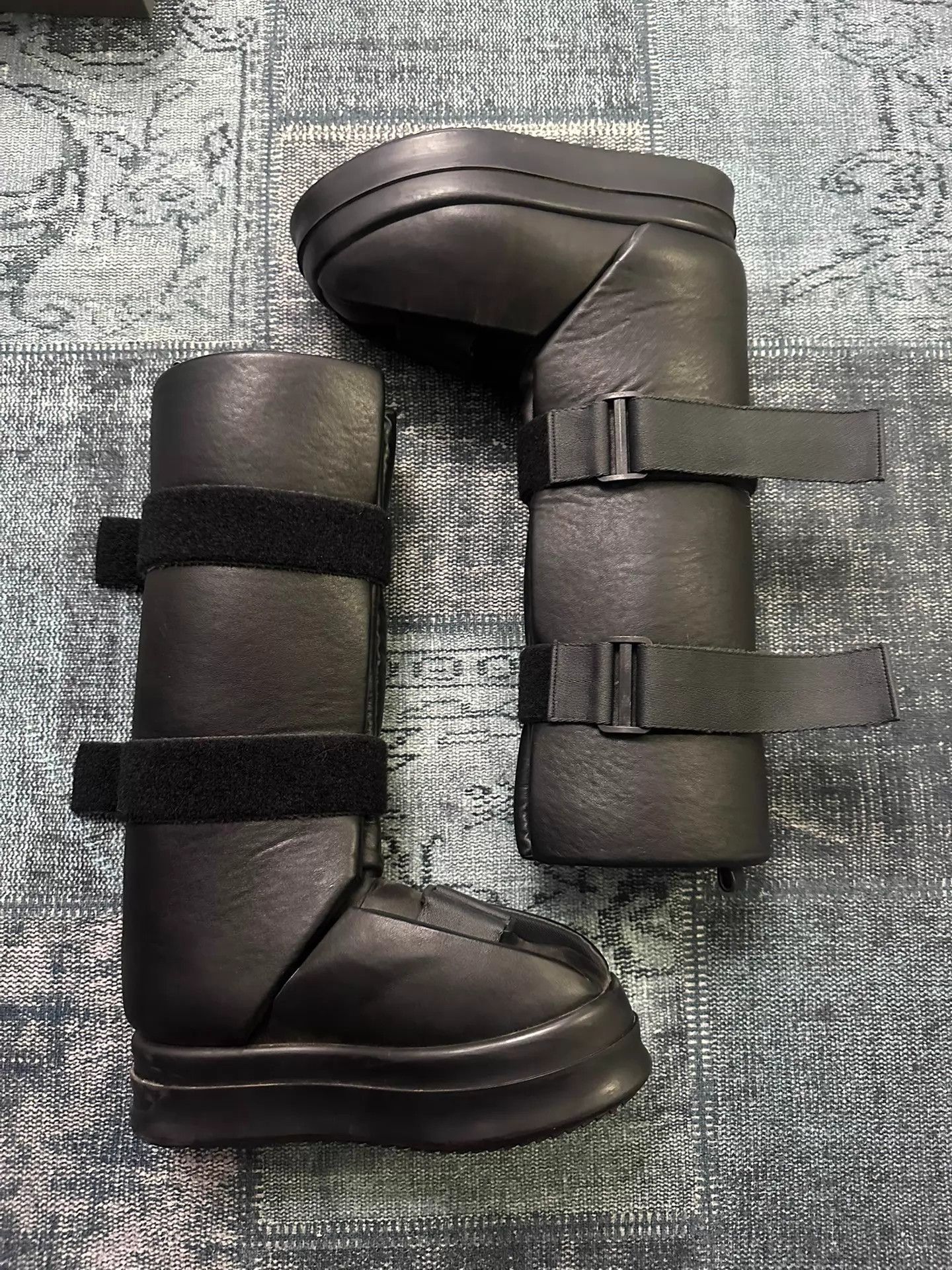 Rick Owens RICK OWENS - Black Splint Boots | Grailed