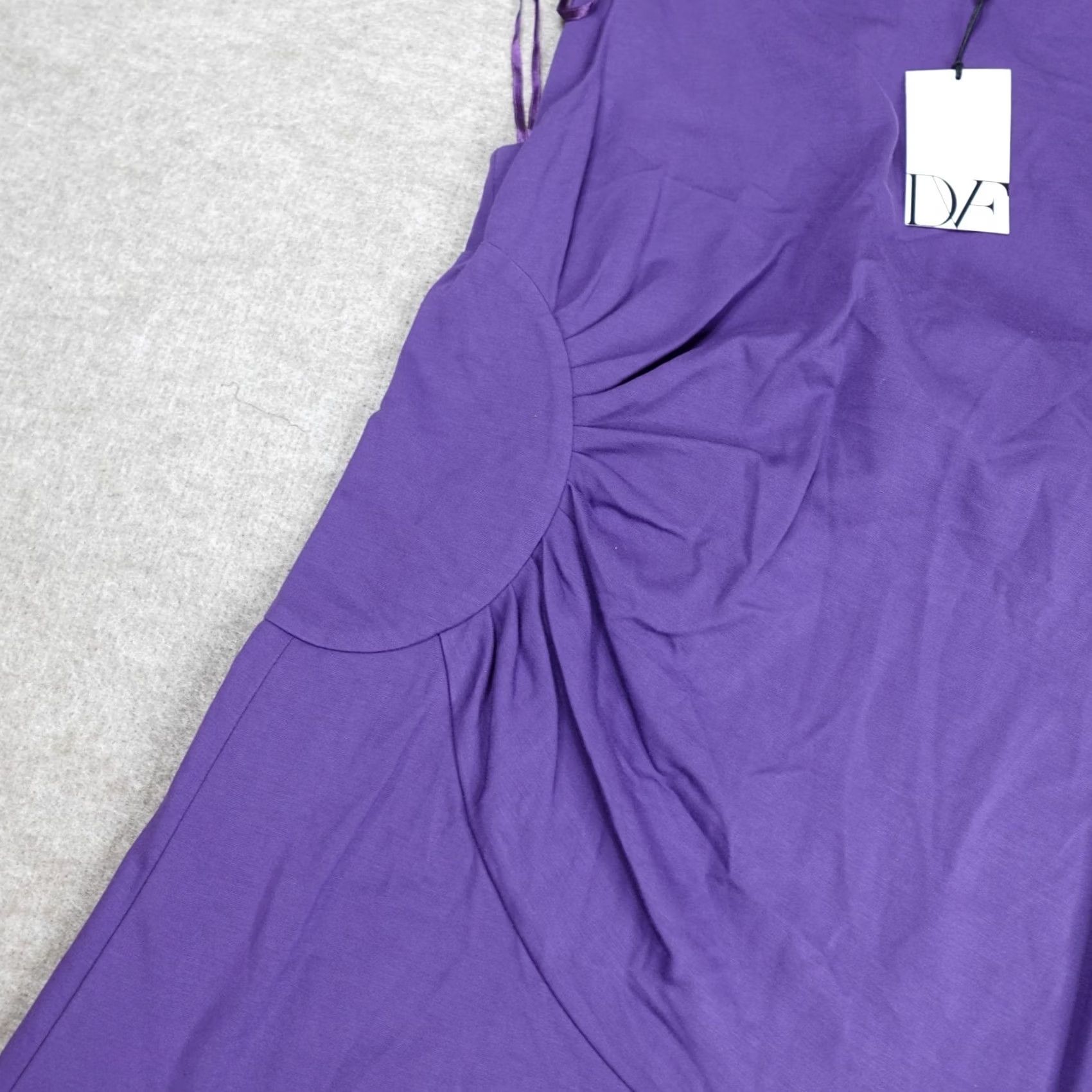Diane von Furstenberg Diane von Furstenberg Dress 8 Purple Solid Dayna Ruched Fit & Flare Knee Length Womens Size M / US 6-8 / IT 42-44 - 5 Thumbnail
