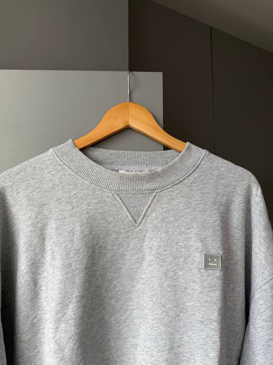 Acne Studios Acne Yana Face Crewneck Gray Size L Size US L / EU 52-54 / 3 - 2 Thumbnail