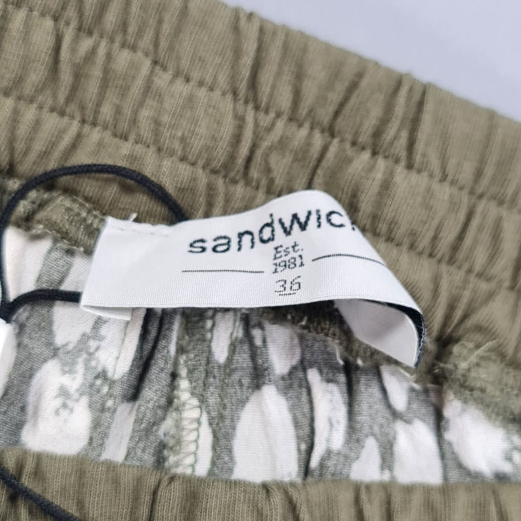 Vintage Sandwich Woman's Trousers Green 36 Animal Print Lightweight Jogger Regular Elastic Waist Inseam 32" Casual Womens Size 25" / US 0 / IT 36 - 3 Thumbnail