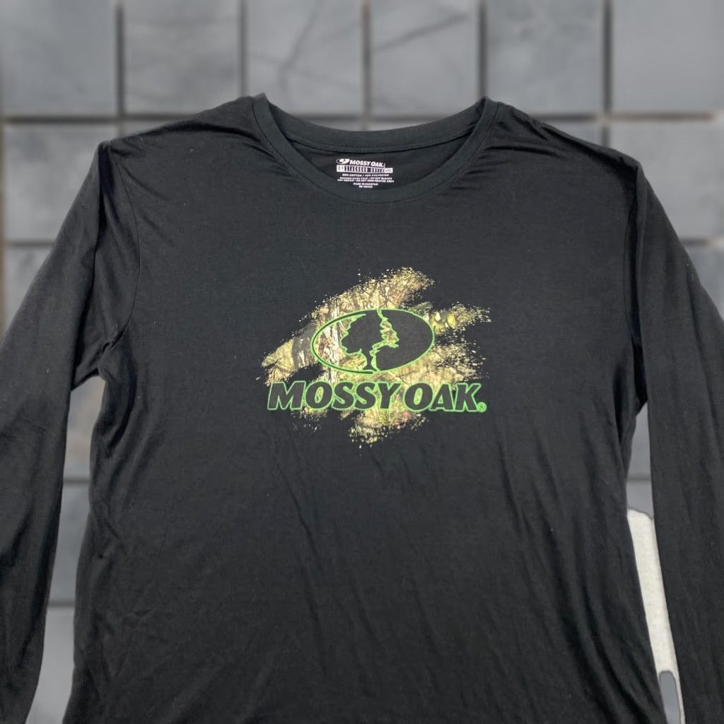 Vintage VINTAGE? No. Mossy Oak Staghorn Greek Shirt Mens 2XL Black Long Sleeve Graphic Hunting Size US XXL / EU 58 / 5 - 1 Thumbnail
