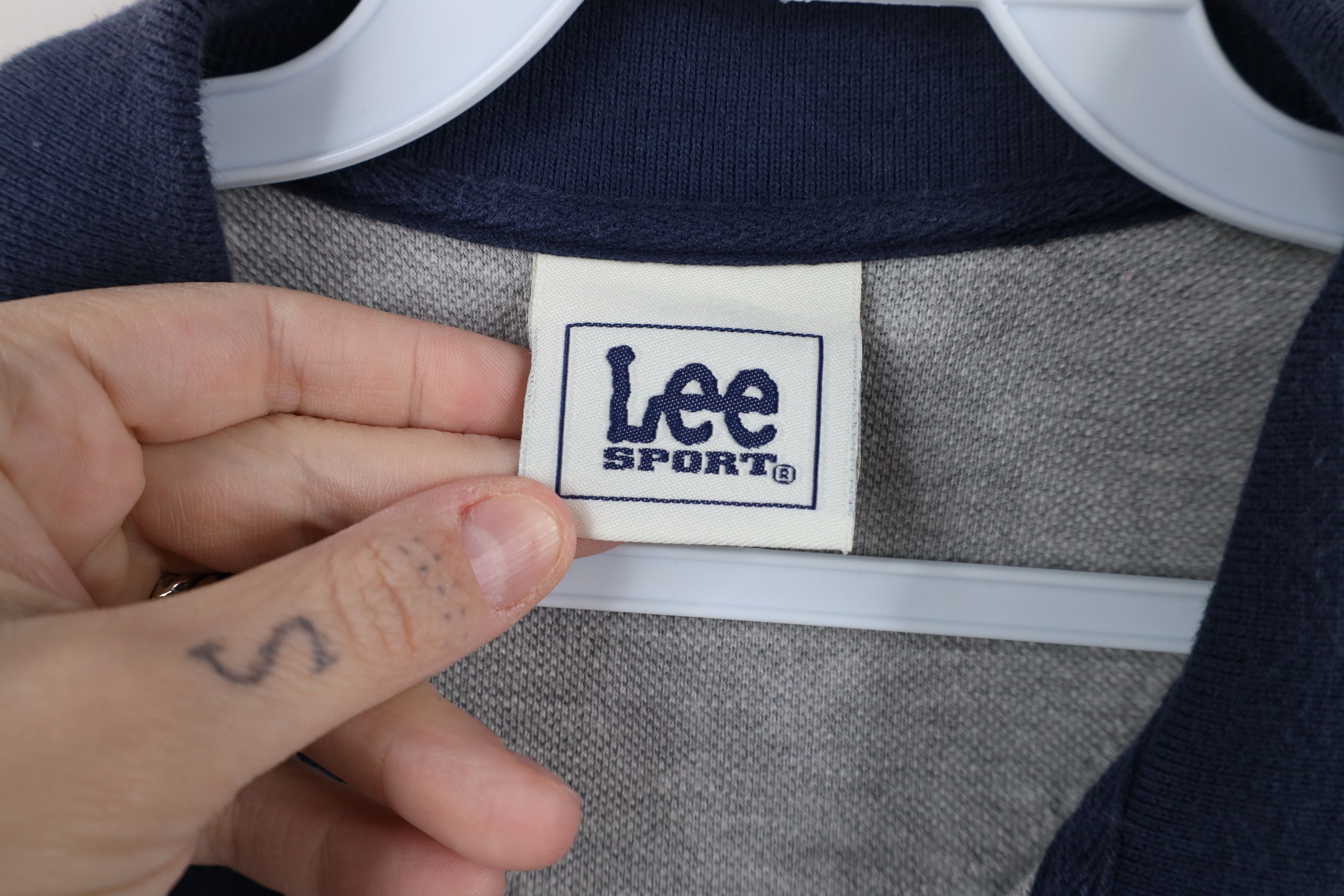 Vintage Vintage 90s Faded Old English D Detroit Tigers Baseball Polo Size US L / EU 52-54 / 3 - 9 Thumbnail