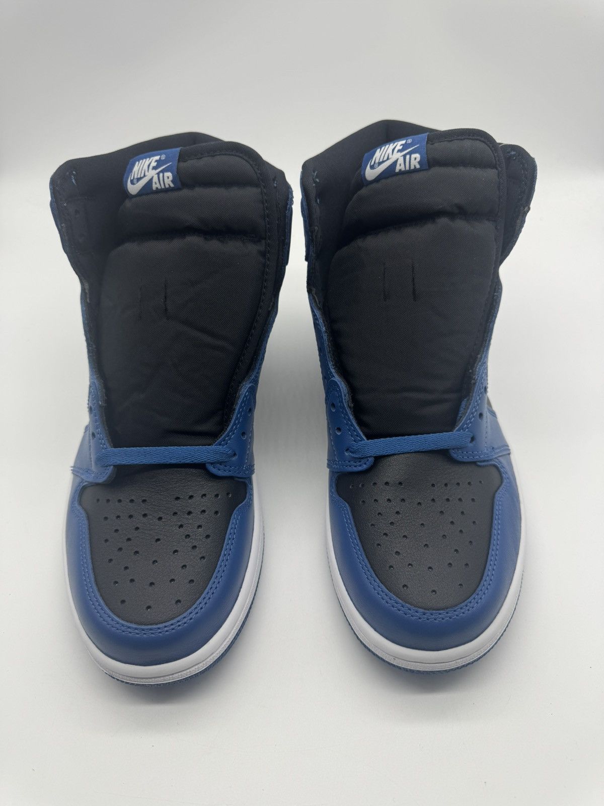 Jordan Brand × Nike Nike Air Jordan 1 Retro OG High Dark Marina Blue Men’s 9.5 Size US 9.5 / EU 42-43 - 4 Thumbnail