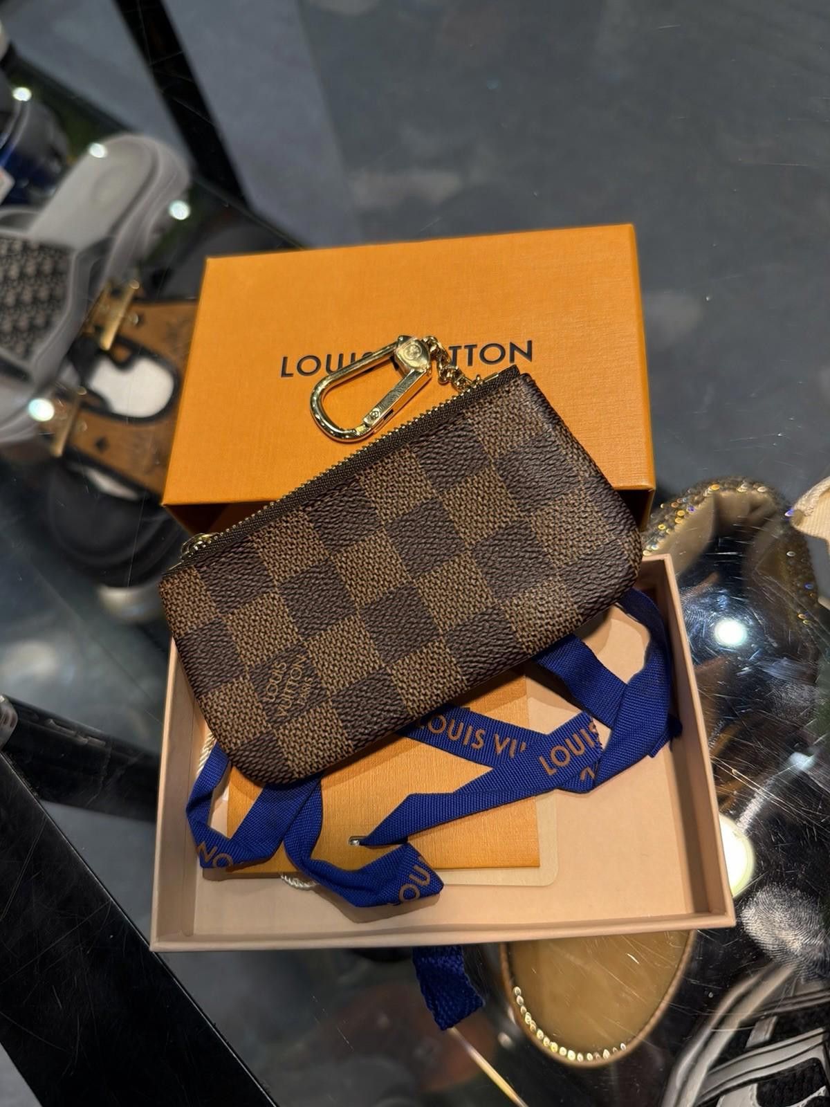 Louis Vuitton Authentic Louis Vuitton Monogram Coin Purse Key Case Real Size ONE SIZE - 2 Thumbnail