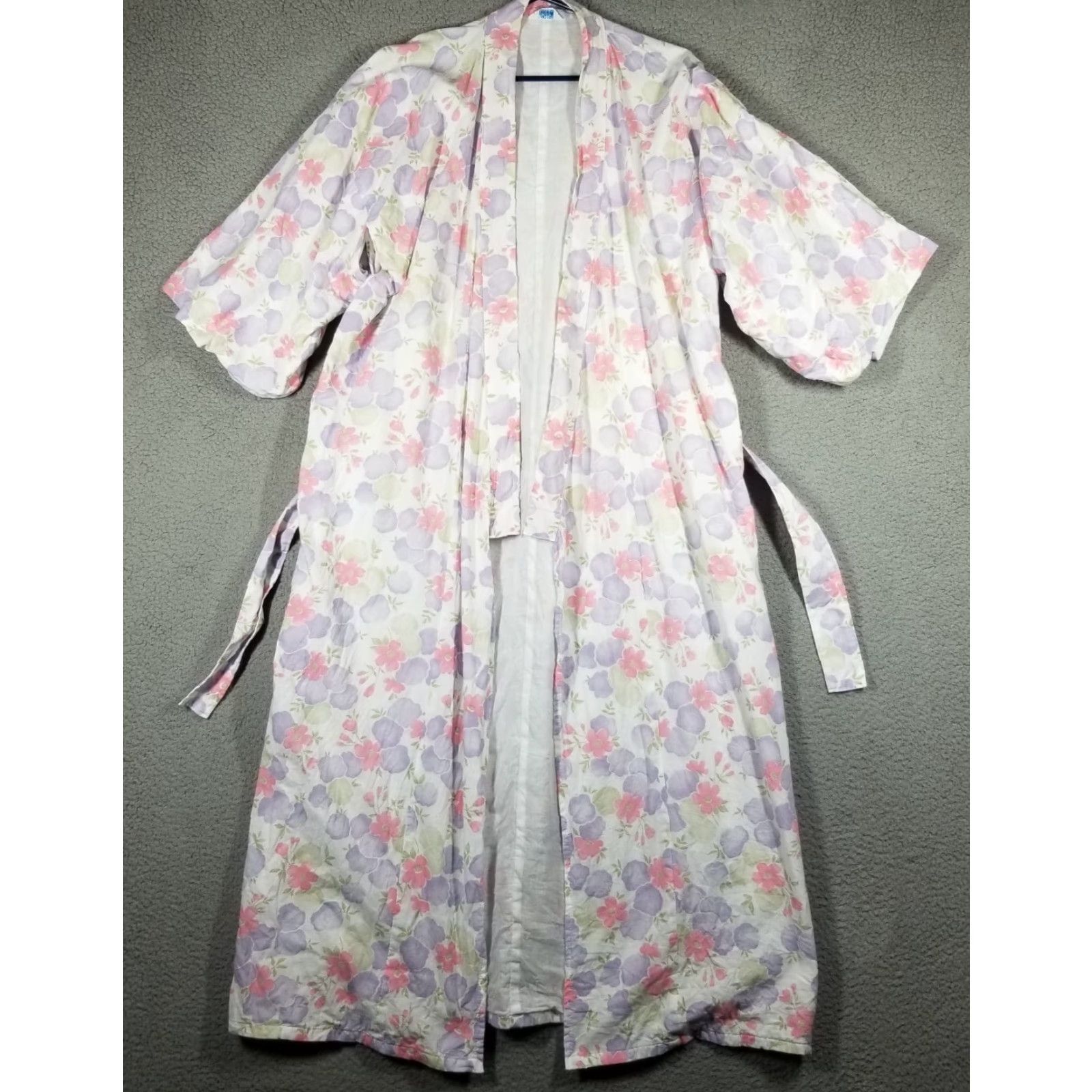Vintage VINTAGE Japanese Cotton Kimono Robe Women Long Floral Sleepwear One Size Purple White Pink Size ONE SIZE - 2 Thumbnail