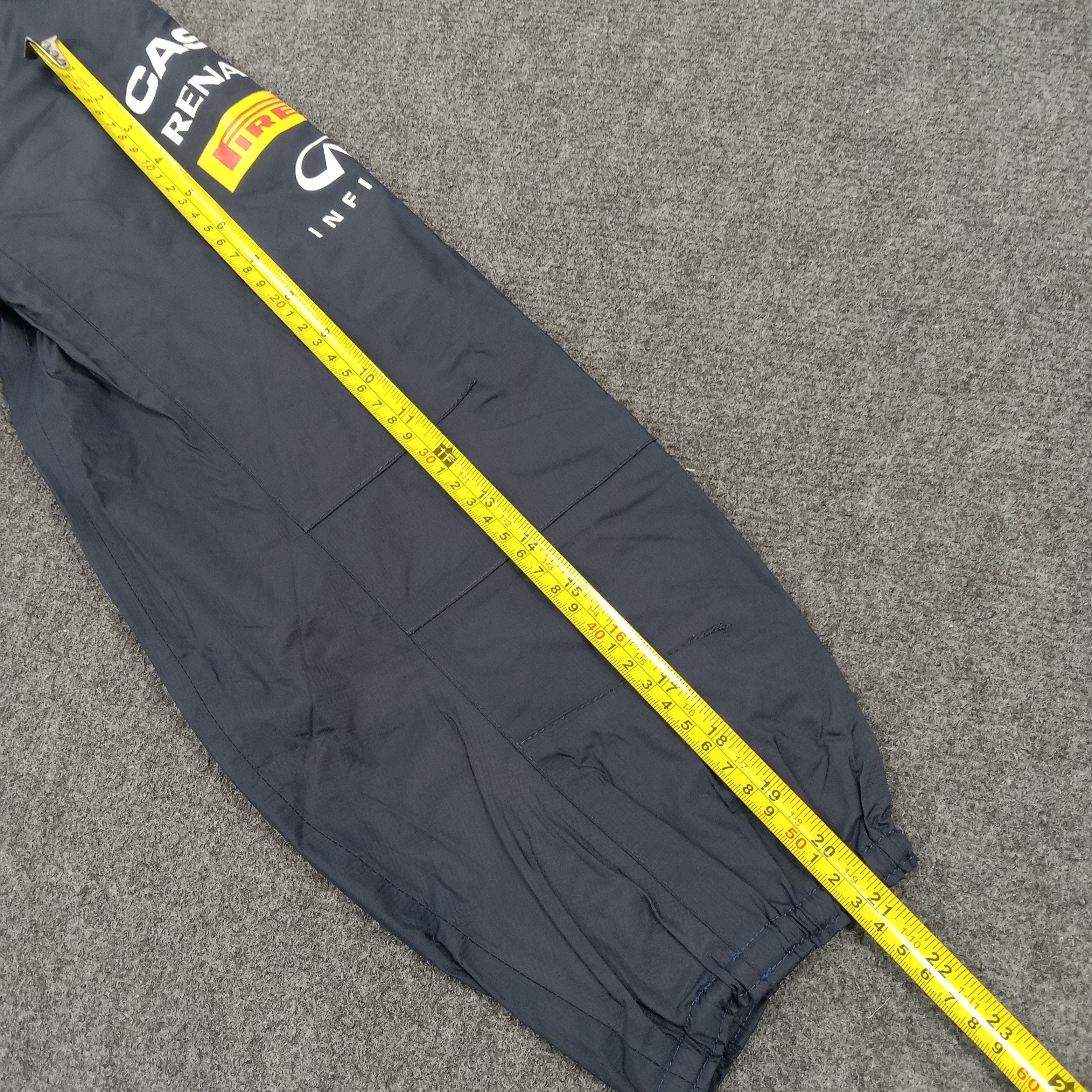Pepe Jeans × Red Bull × Vintage Redbull Racing X Pepe Jeans Outdoor Waterproof Jacket Size US M / EU 48-50 / 2 - 10 Thumbnail