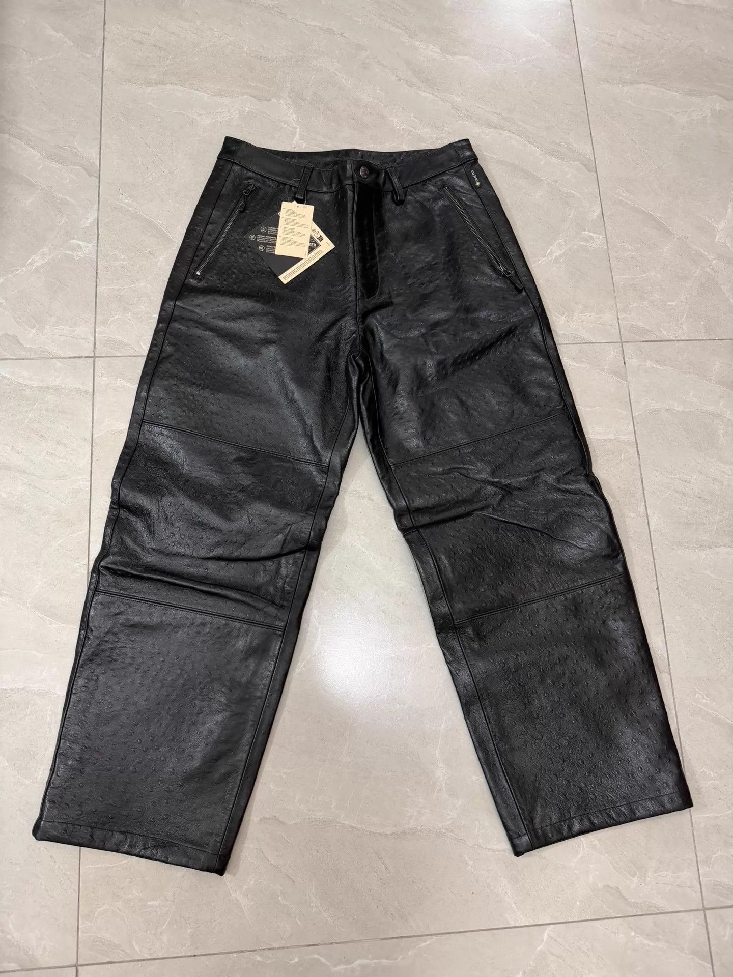 Supreme Supreme SS26 W6 GTX OstrichEmbossed LeatherPant BlackM Size US 32 / EU 48 - 1 Thumbnail