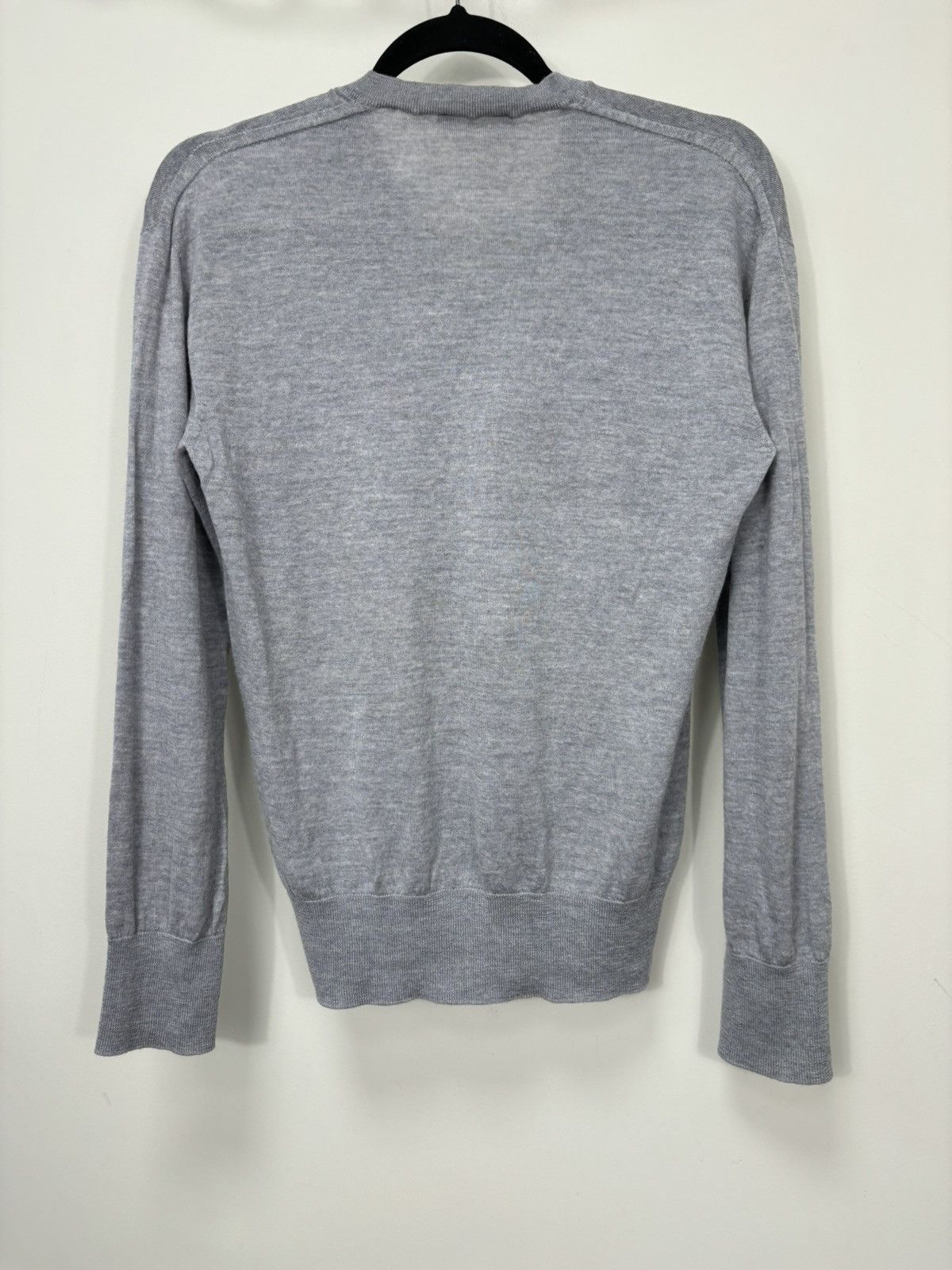 Weekend Max Mara Max Mara Plain Gray Classic Women’s Luxury V-Neck Sweater Size S / US 4 / IT 40 - 11 Thumbnail