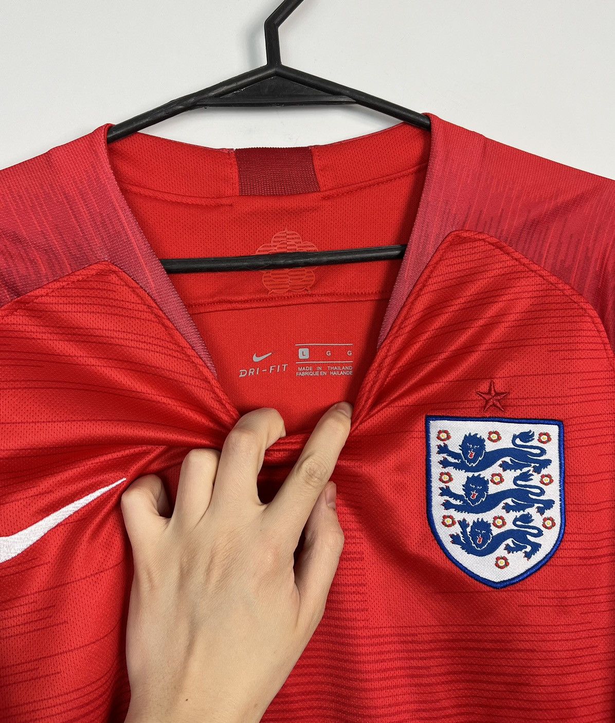 Nike Nike England 2014/2015 Soccer Jersey Size US L / EU 52-54 / 3 - 2 Thumbnail