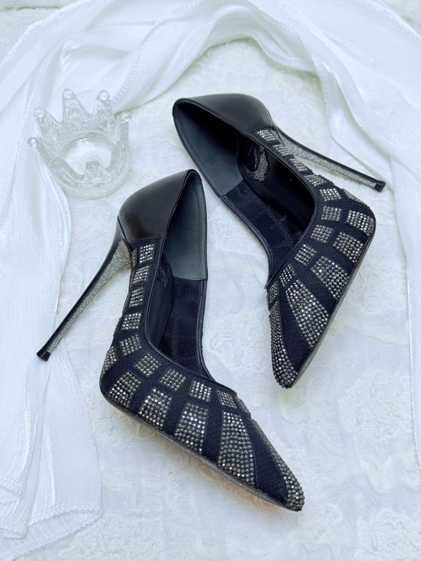 Rene Caovilla Rene Caovilla Black Lowtop Sneakers us_5 Women Size US 5 / IT 35 - 1 Thumbnail