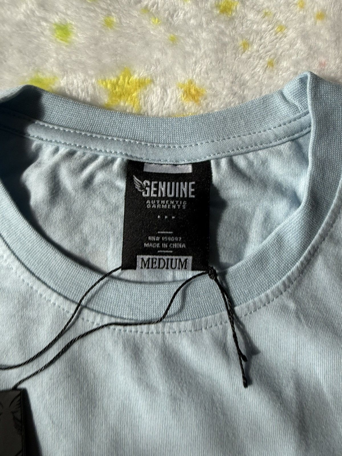 Other GENUINE GRAPHIC T-SHIRT Size US M / EU 48-50 / 2 - 3 Thumbnail