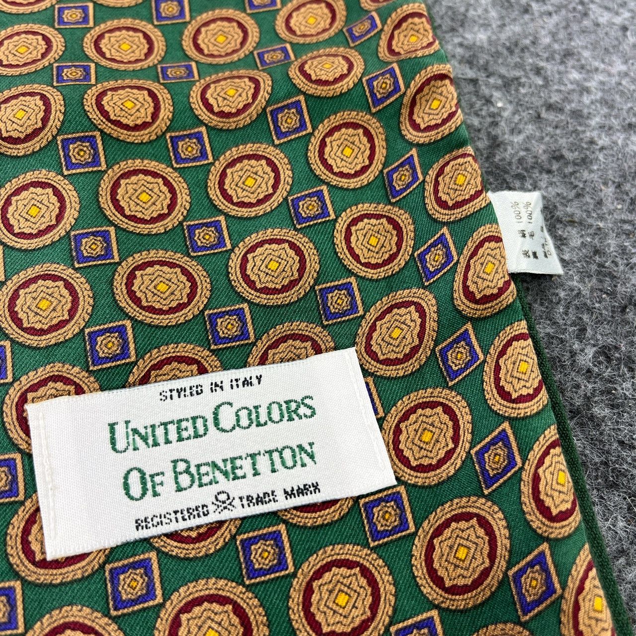 United Colors Of Benetton United Colors of Benetton Scarf/Muffler / Neckwear T392 Size ONE SIZE - 4 Thumbnail