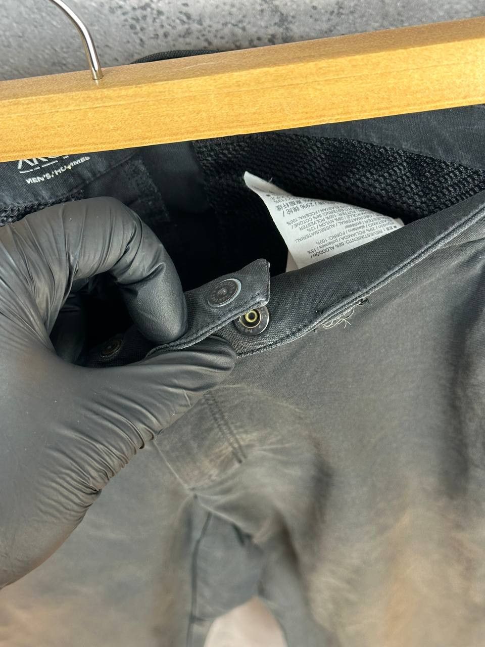 Arc'teryx Arcteryx Atlin Chino Pants Black Faded to Rust Outdoor Size US 30 / EU 46 - 11 Thumbnail