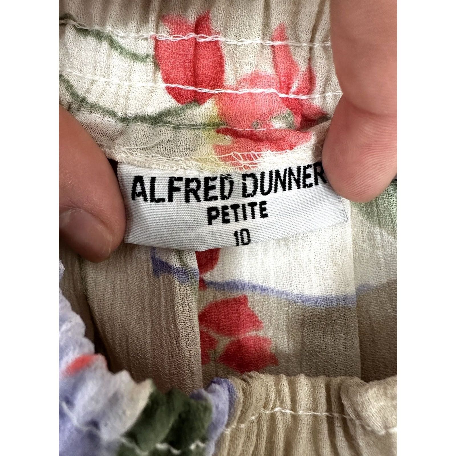 Vintage Alfred Dunner Skirt Womens 10P Petite Tan Floral Knee Length Elastic Waist Machine Washable Vintage? No Size 32" / US 10 / IT 46 - 3 Thumbnail