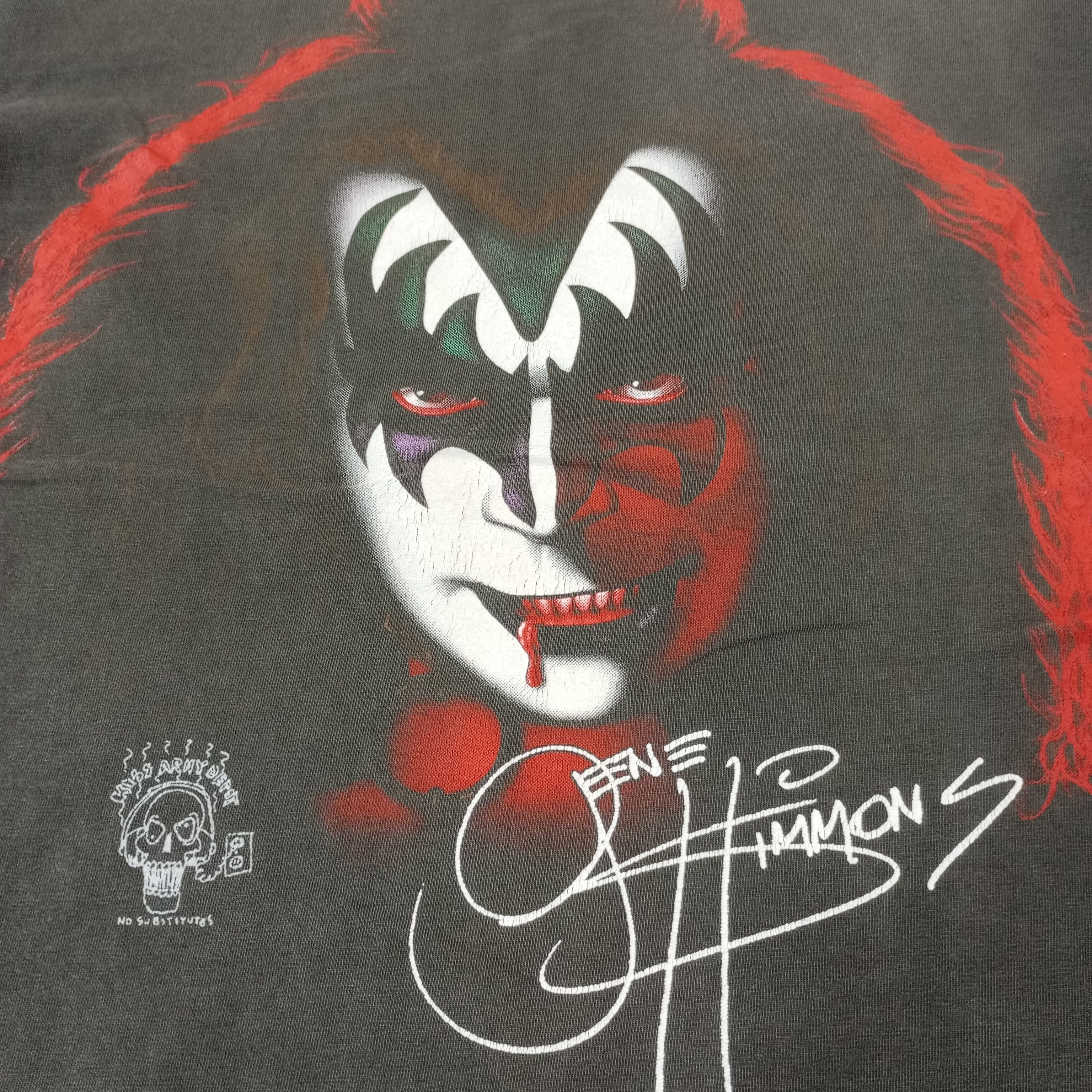 Band Tees Kiss Rock Band Faded Black Tshirt c249n50 Size US M / EU 48-50 / 2 - 9 Thumbnail