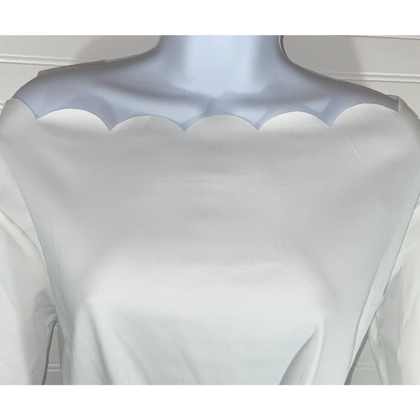 Shein Shein Women's Medium Scalloped Trim White Dress Tie Waist Zipper Back 33.5 Long Size M / US 6-8 / IT 42-44 - 2 Thumbnail