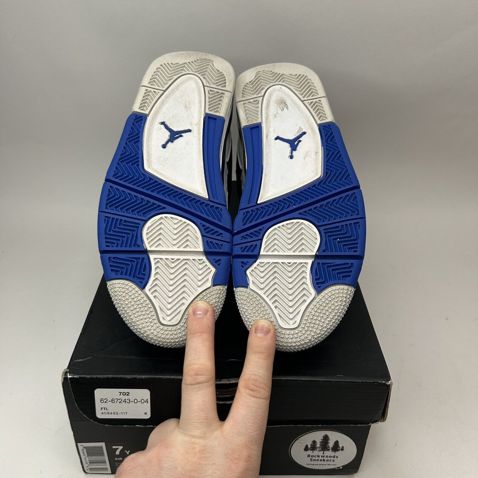 の Nike Air Jordan 4 Retro BG “Motorsport” 2023