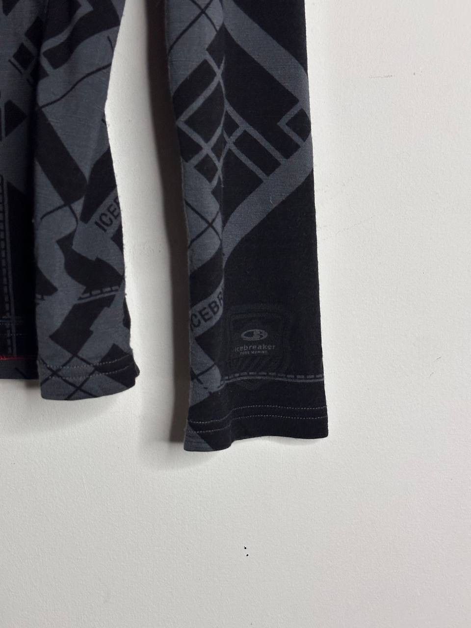 Icebreaker Icebreaker Merino Wool Base Layer Top Men’s S Long Sleeve Size US S / EU 44-46 / 1 - 3 Thumbnail