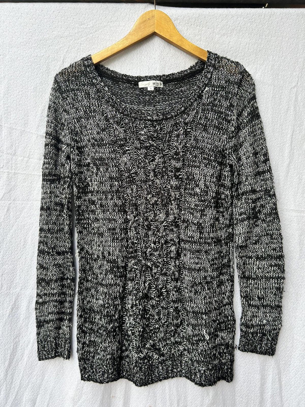 Here's japanese knitt style isseymiyake longsleeve
