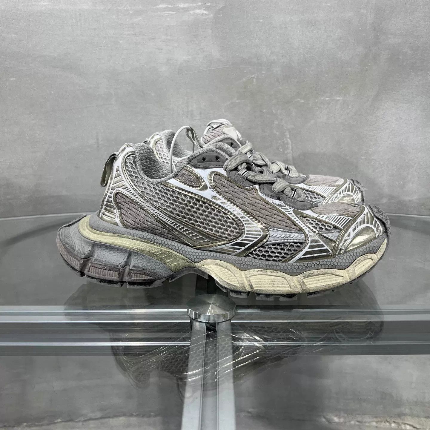 Balenciaga Balenciaga 3XL Gray Silver 37 YH22161 Size US 7 / IT 37 - 4 Thumbnail