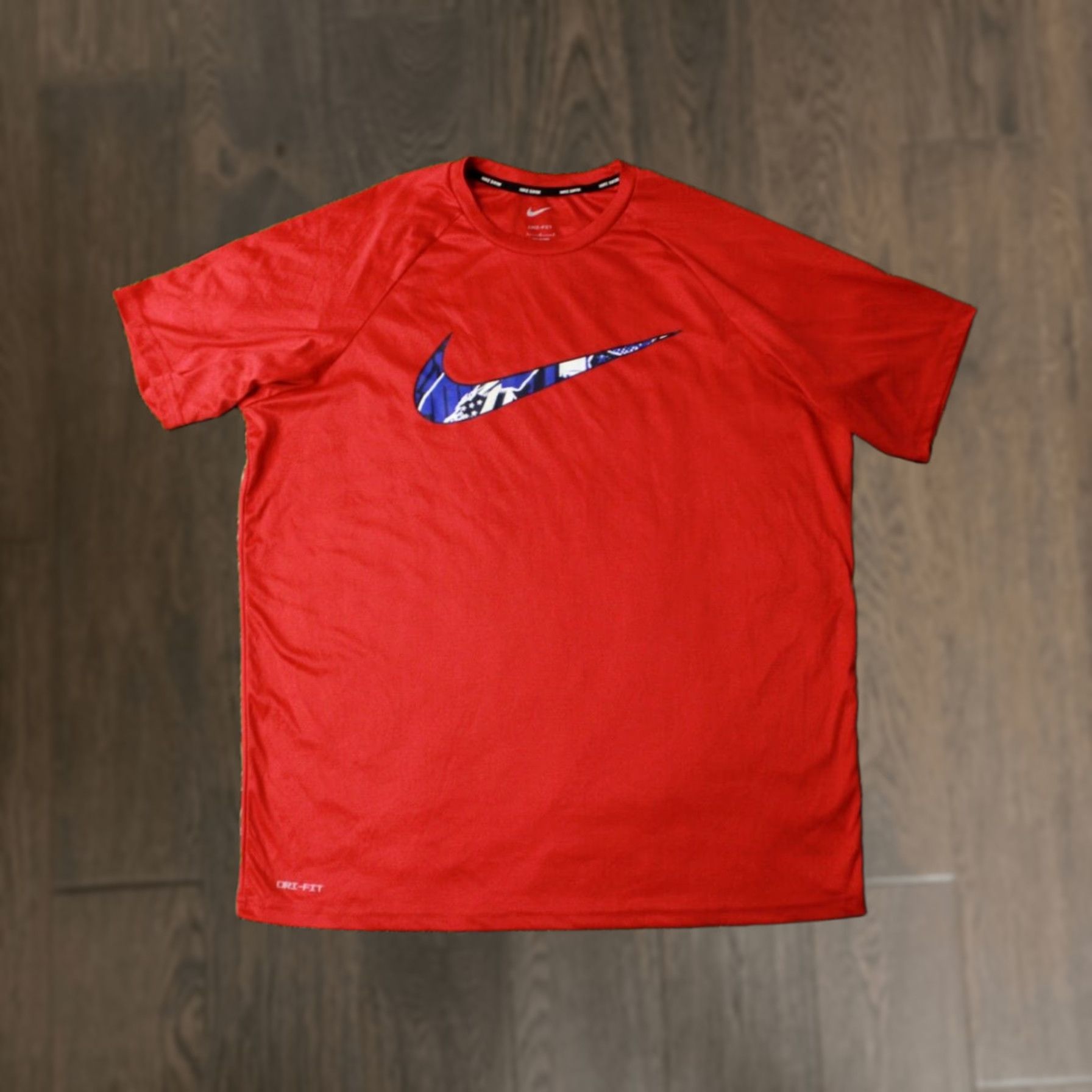 Nike Nike Swim Dri-Fit Shirt Jersey T-Shirt - Short Sleeve - Red - Size L - Men - Classic Fit - Shirt Size US L / EU 52-54 / 3 - 1 Thumbnail