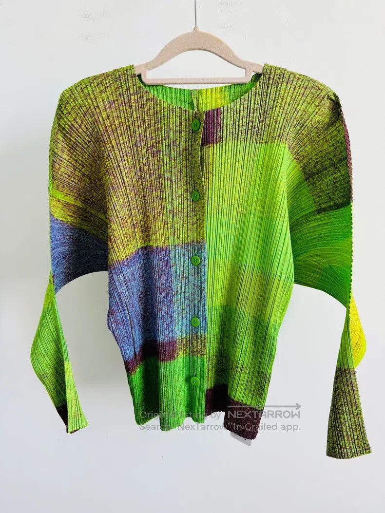Issey Miyake Issey Miyake Green Long Sleeve Size L / US 10 / IT 46 - 1 Thumbnail