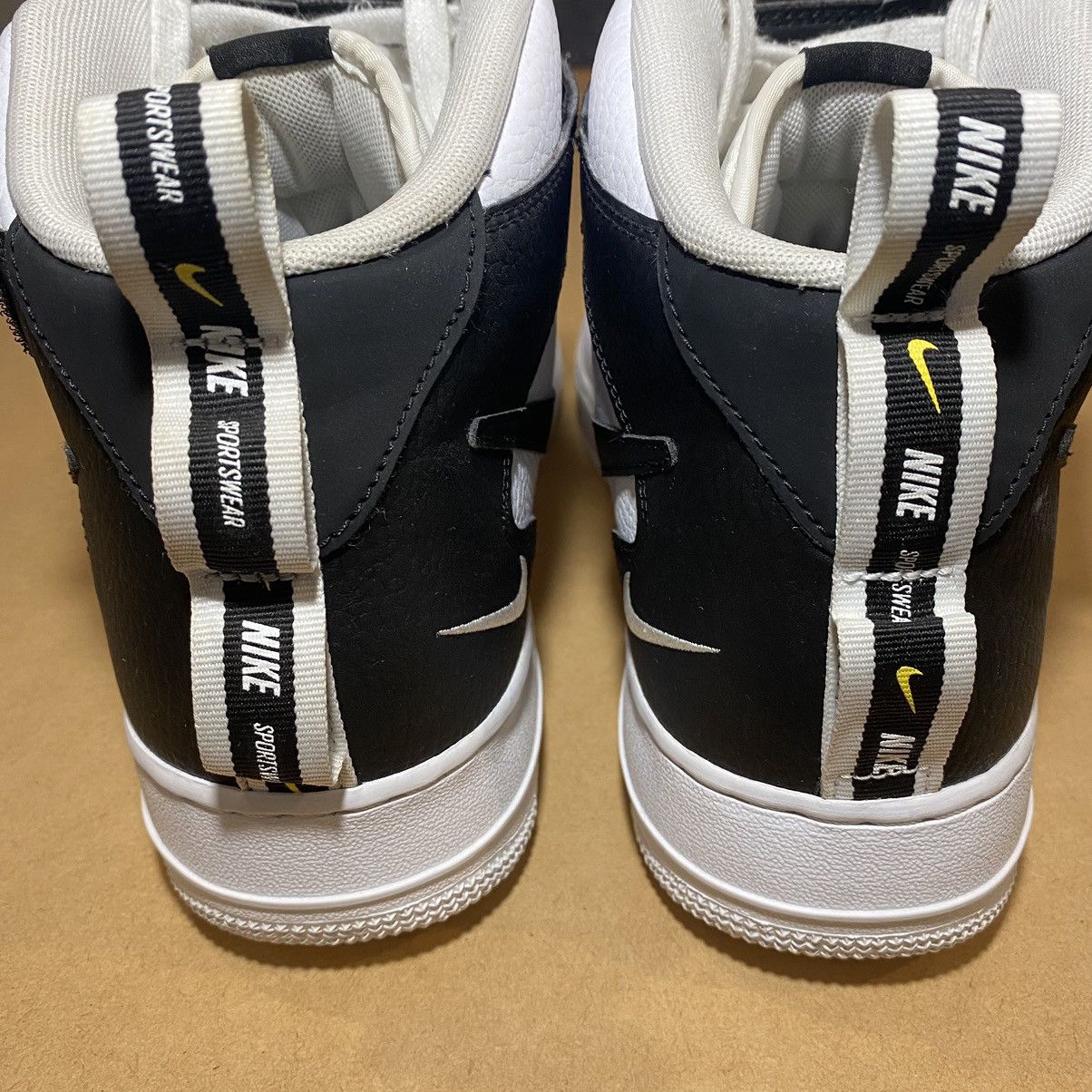 Nike Nike Air Force 1 Mid '07 LV8 White Size US 12 / EU 45 - 4 Thumbnail